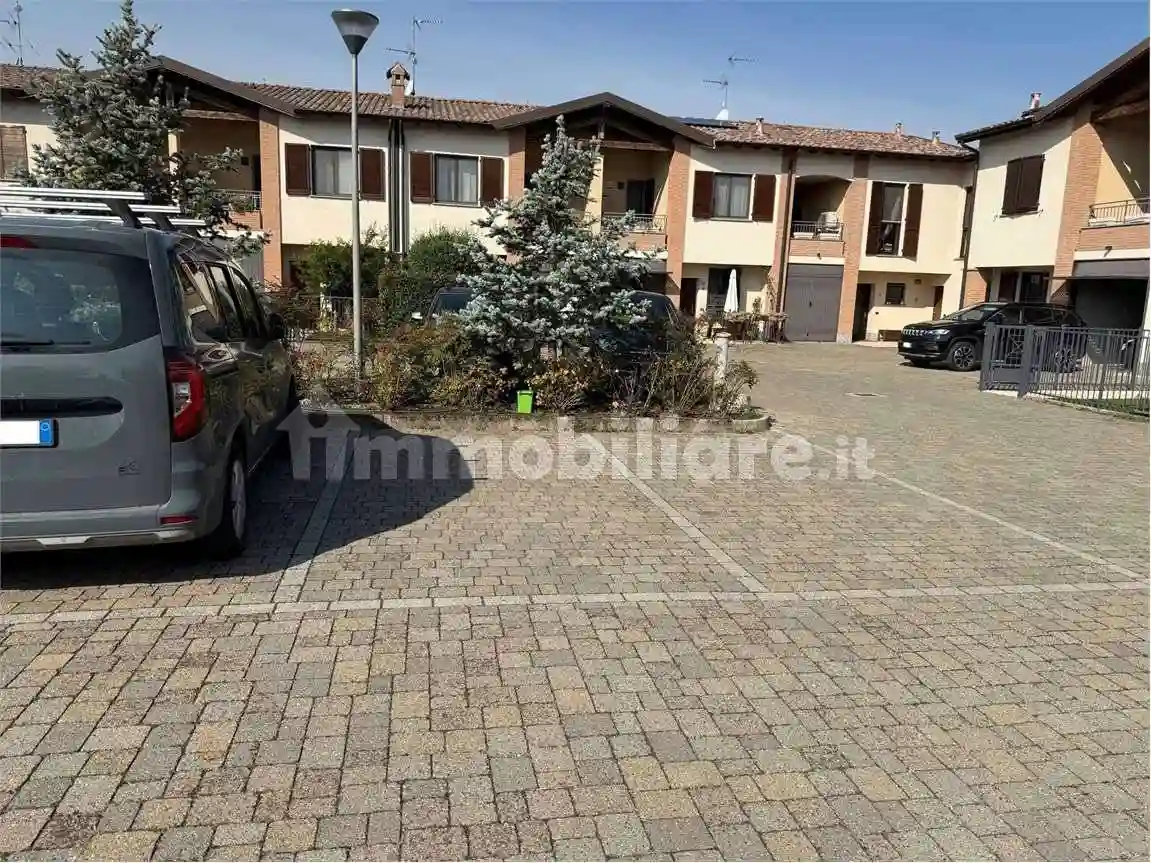 Villetta a schiera - foto 2