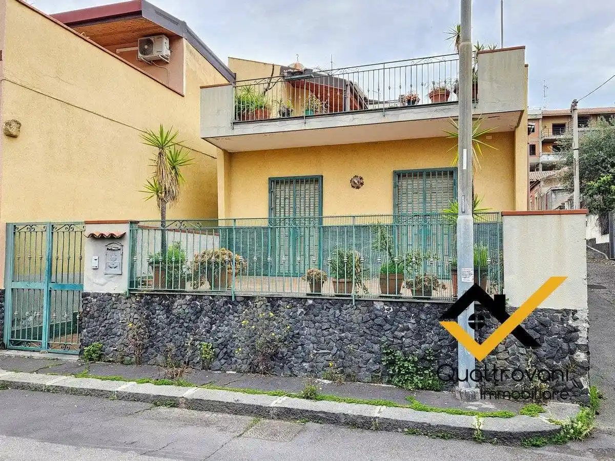 Villa in vendita a Catania