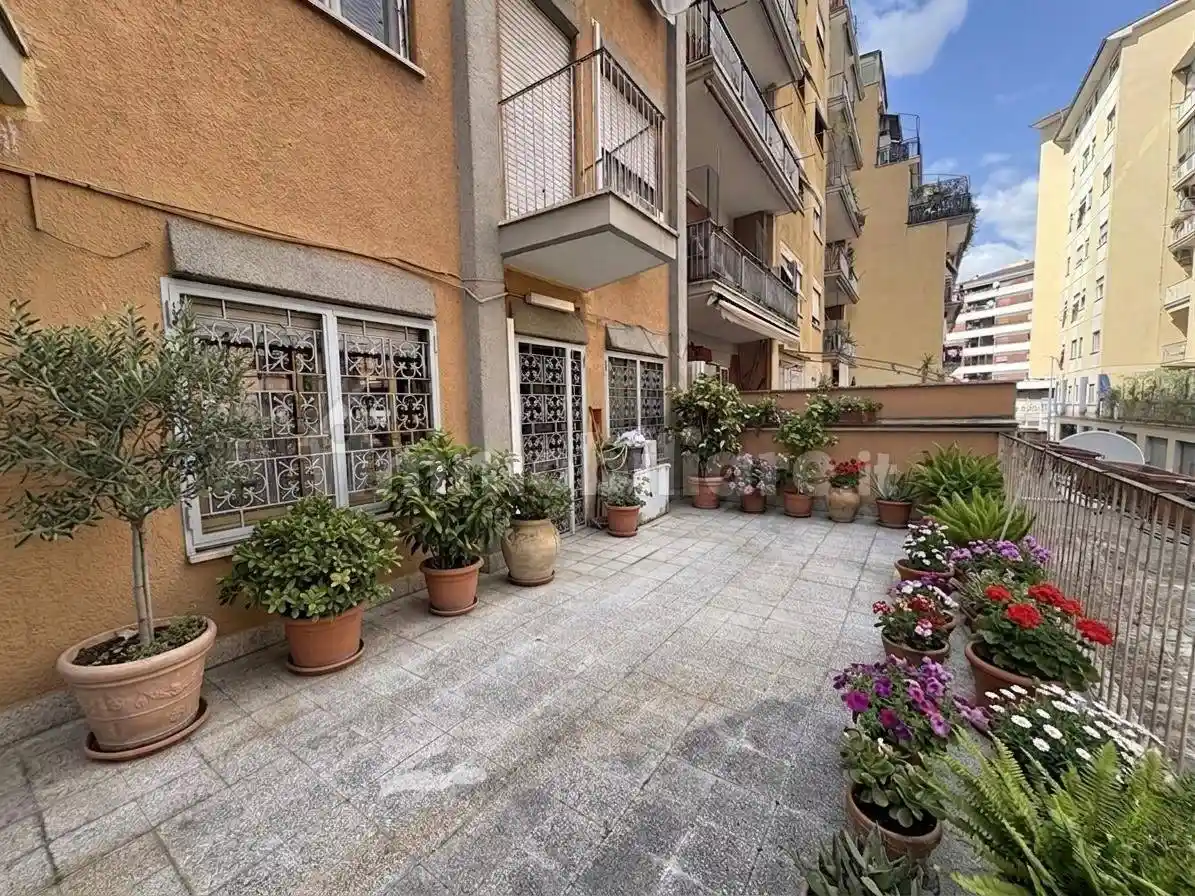 Appartamento in vendita a Roma