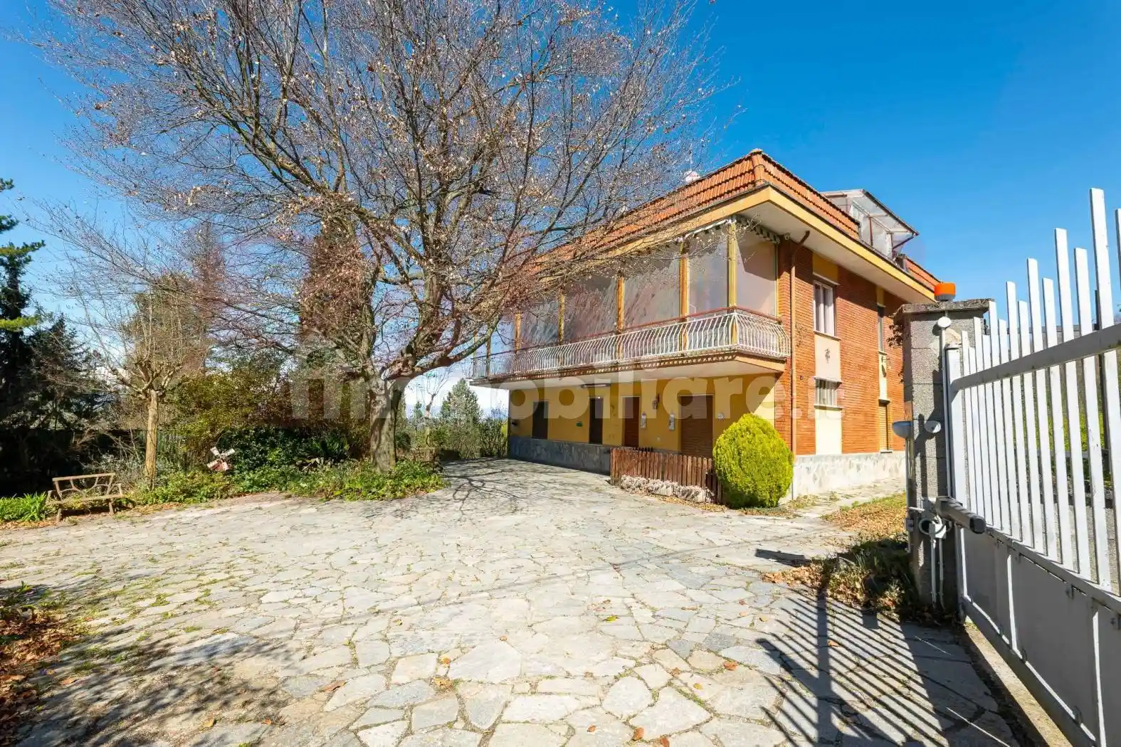 Villa in vendita a Castiglione Torinese