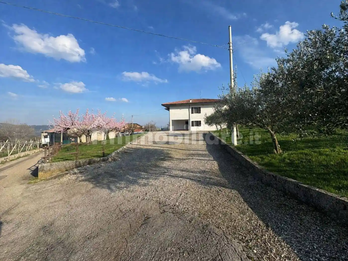 Villa in vendita a Soave