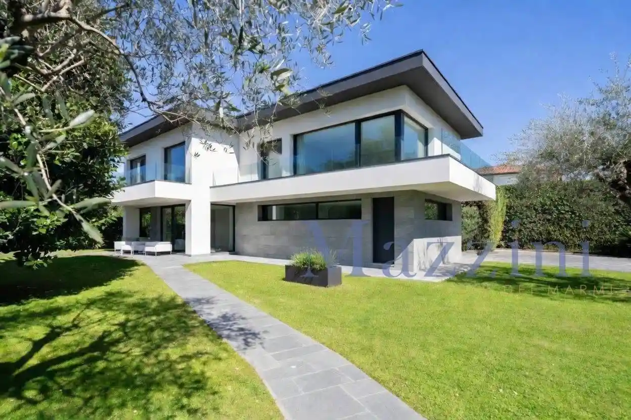 Villa in vendita a Forte dei Marmi