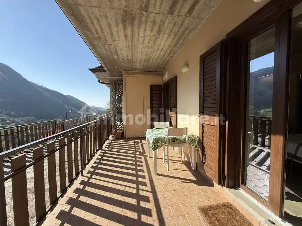 Appartamento in vendita a Adrara San Rocco