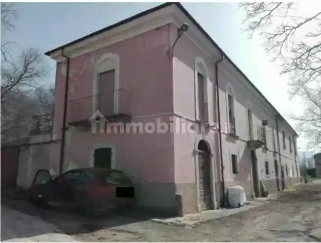 Rustico - Casale in vendita a Sulmona
