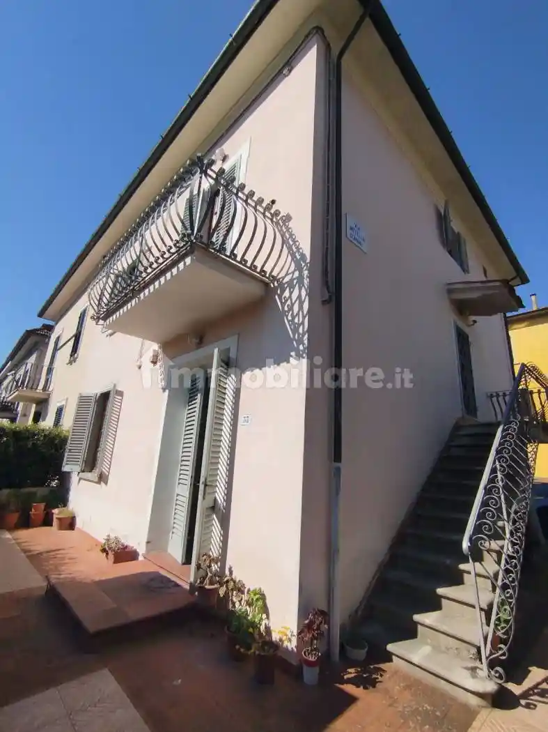 Villa in vendita a Pistoia