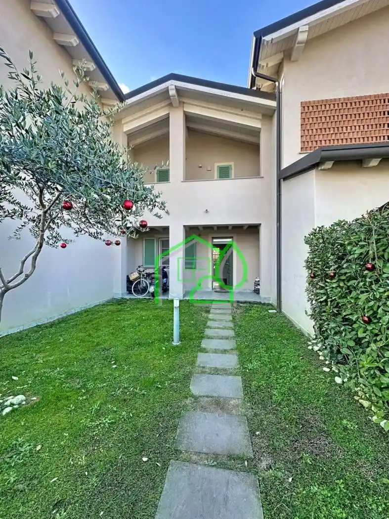 Villetta a schiera in vendita a Viareggio