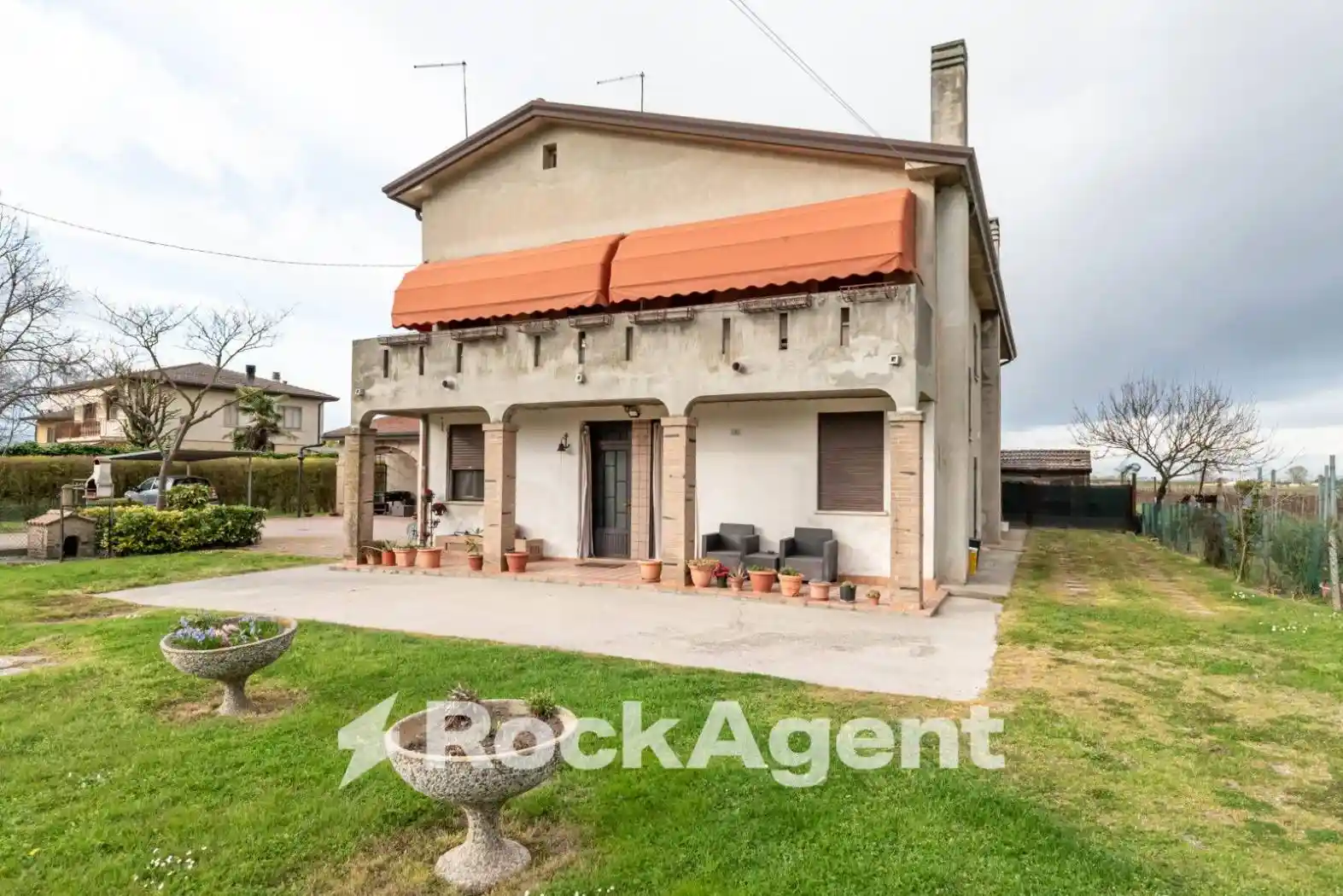 Casa indipendente in vendita a Correzzola