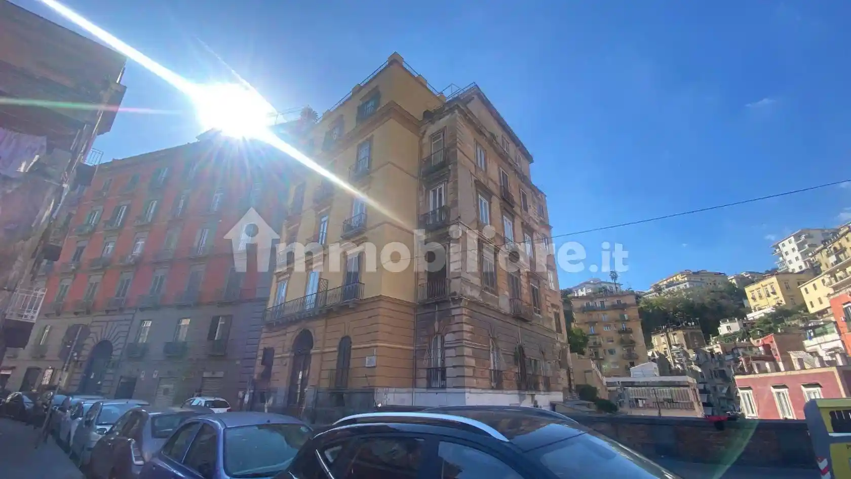 Appartamento in vendita a Napoli