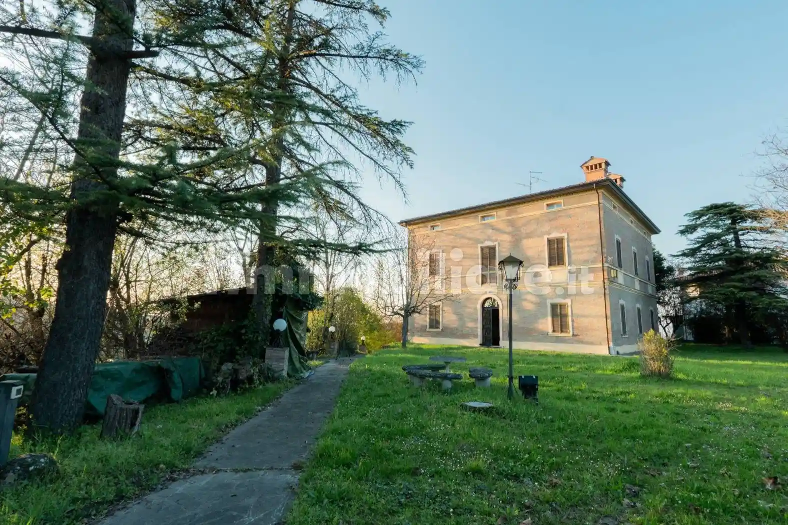 Villa in vendita a Monte San Pietro