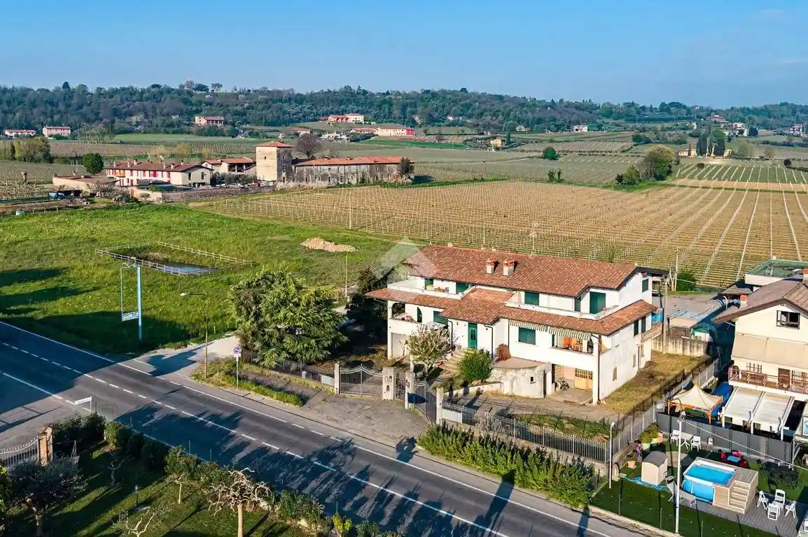 Appartamento in vendita a Adro