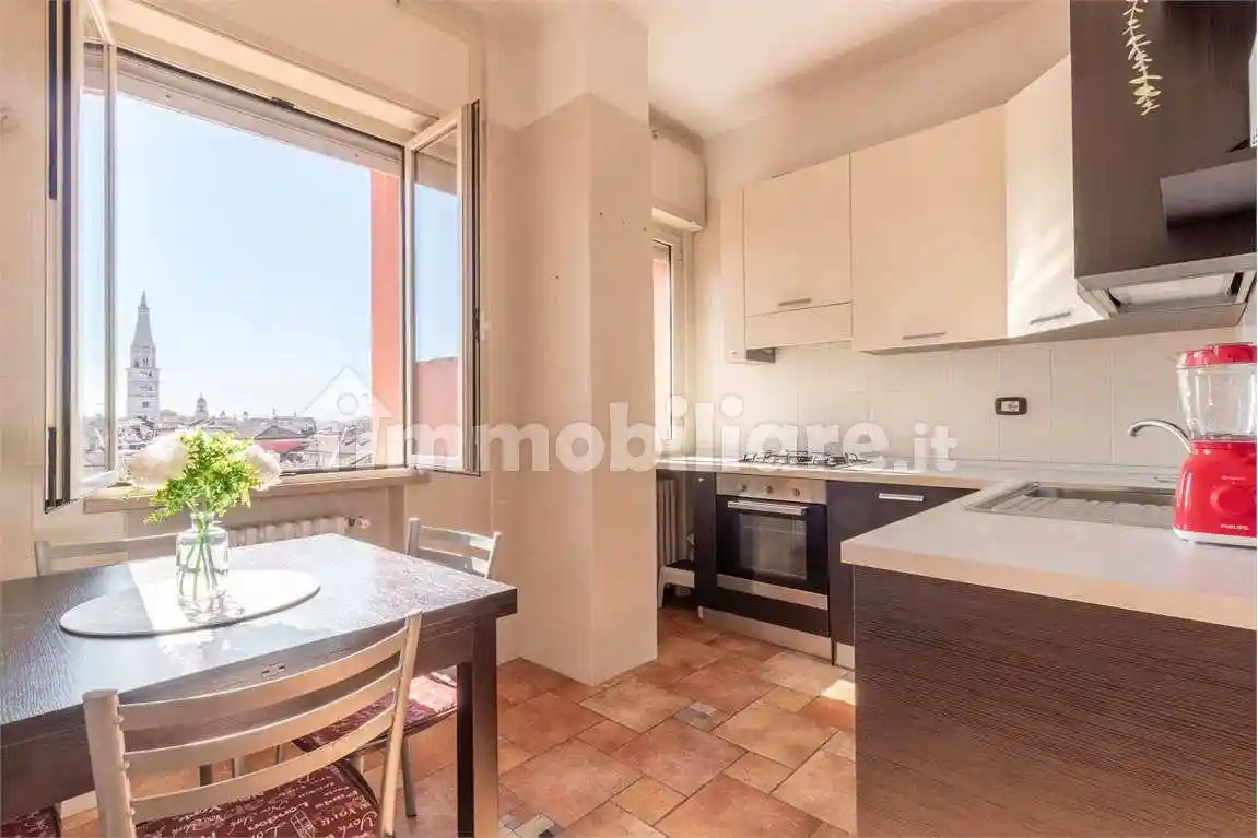 Appartamento in vendita a Modena