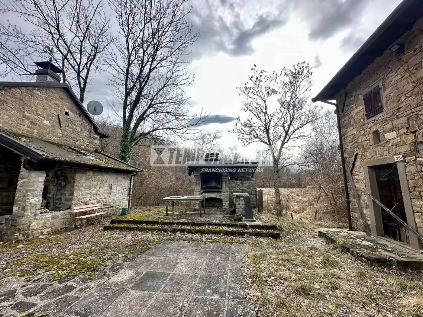 Casa indipendente in vendita a Palagano