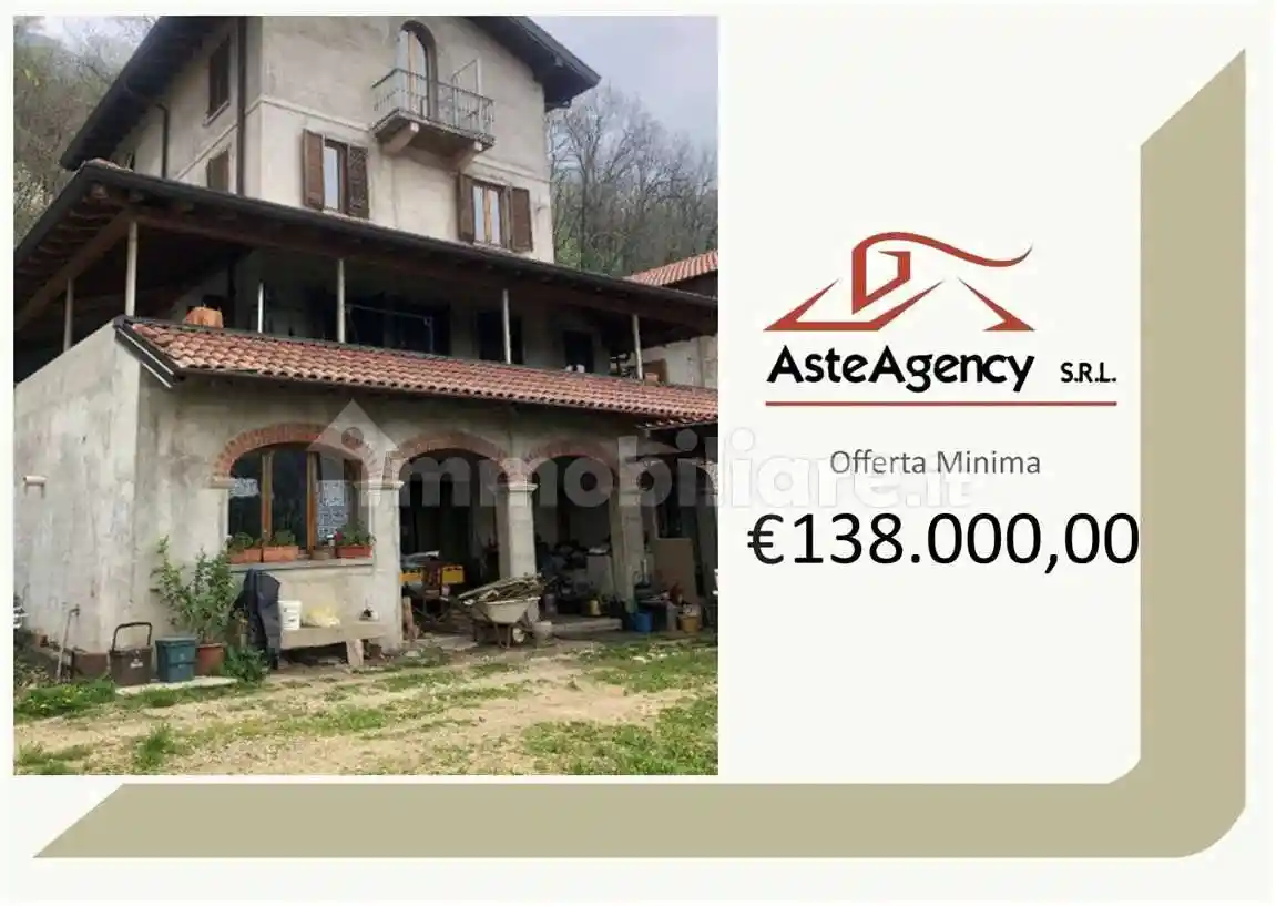 Casa indipendente in vendita a Arcisate