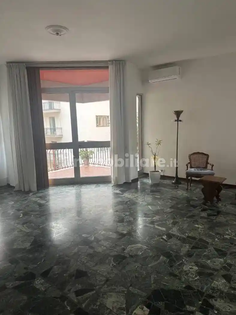 Appartamento in affitto a Bari