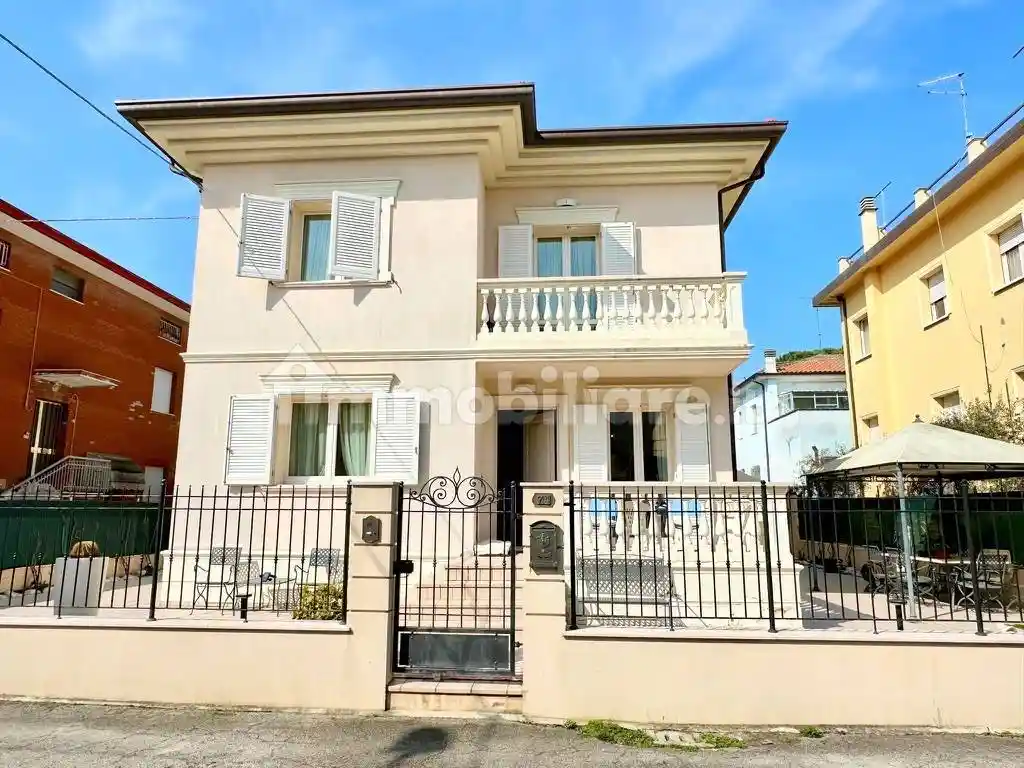 Villa in vendita a Rimini