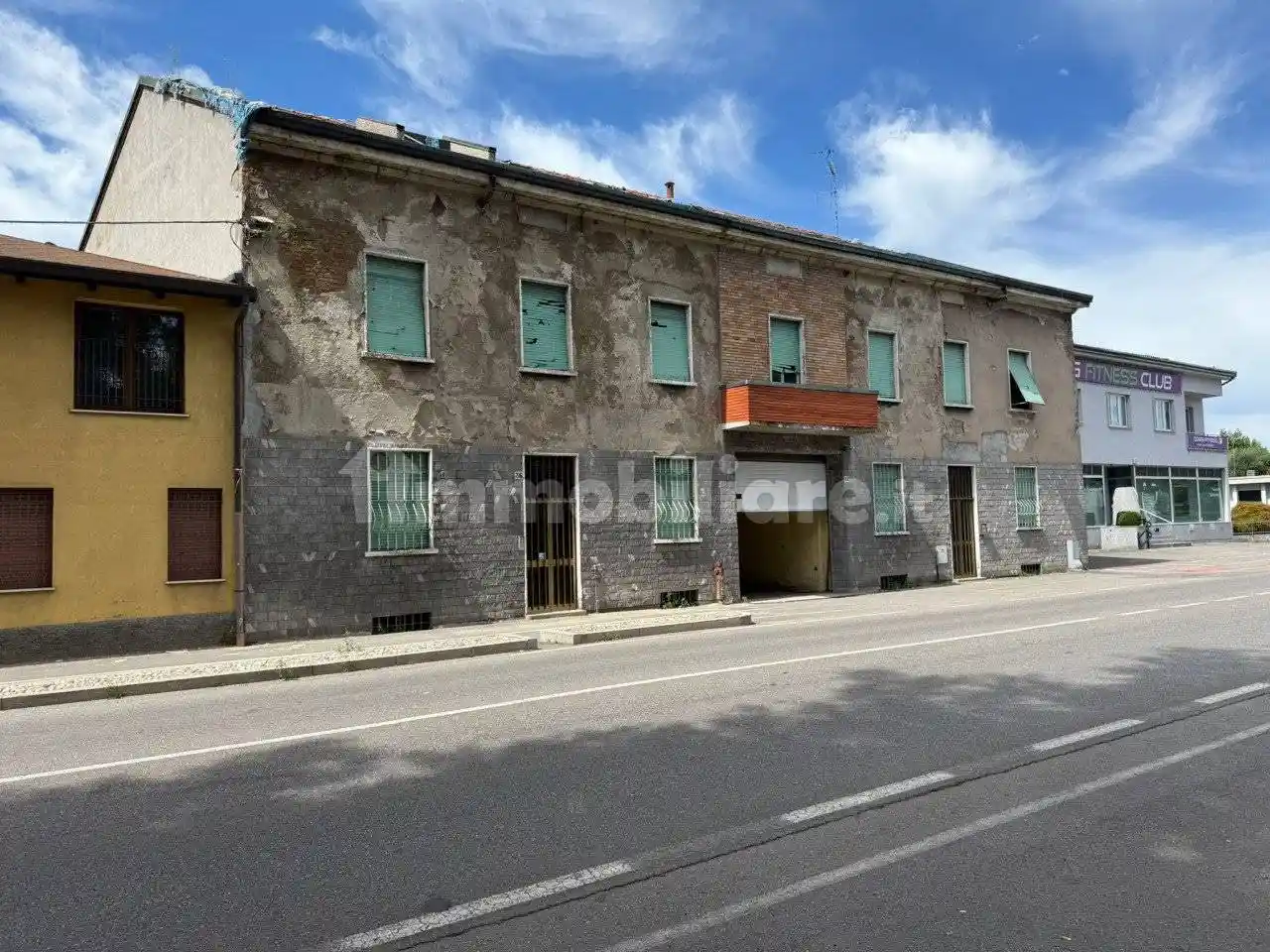 Palazzo - Edificio in vendita a Gerenzano