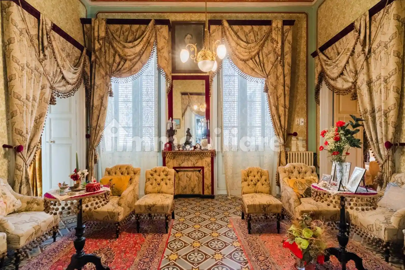 Palazzo - Edificio in vendita a Squinzano