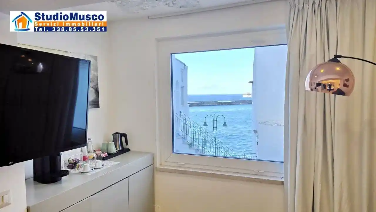 Appartamento in vendita a Capri