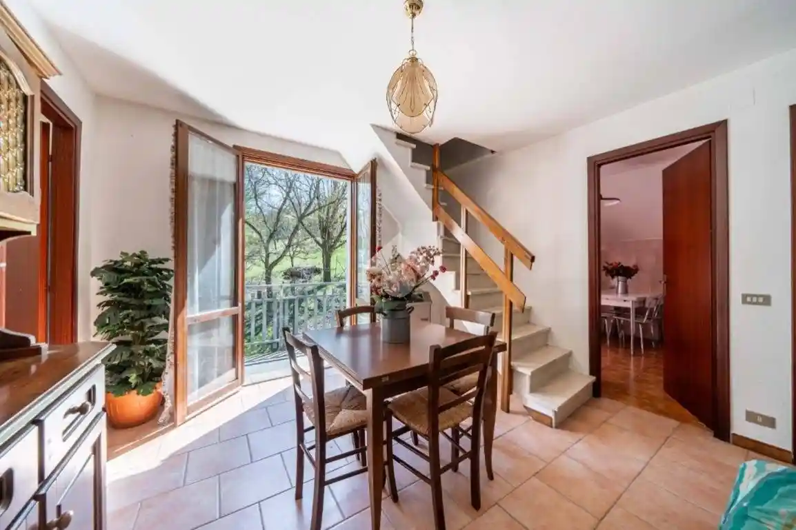 Appartamento in vendita a Canossa