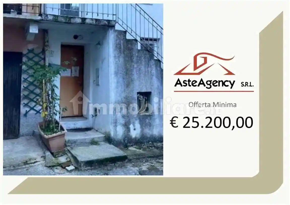 Appartamento in vendita a Besano