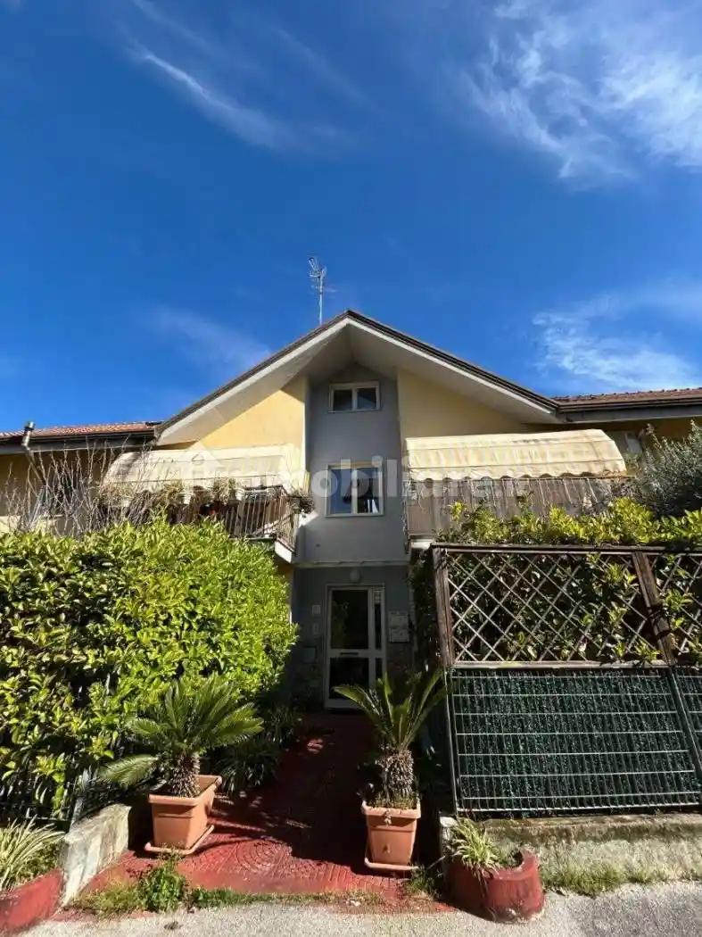 Appartamento in vendita a Giffoni Sei Casali