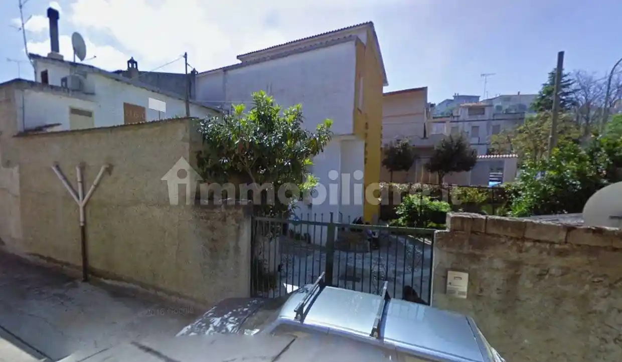 Casa indipendente in vendita a Lula