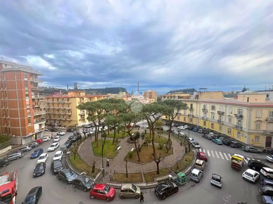 Appartamento in vendita a Napoli