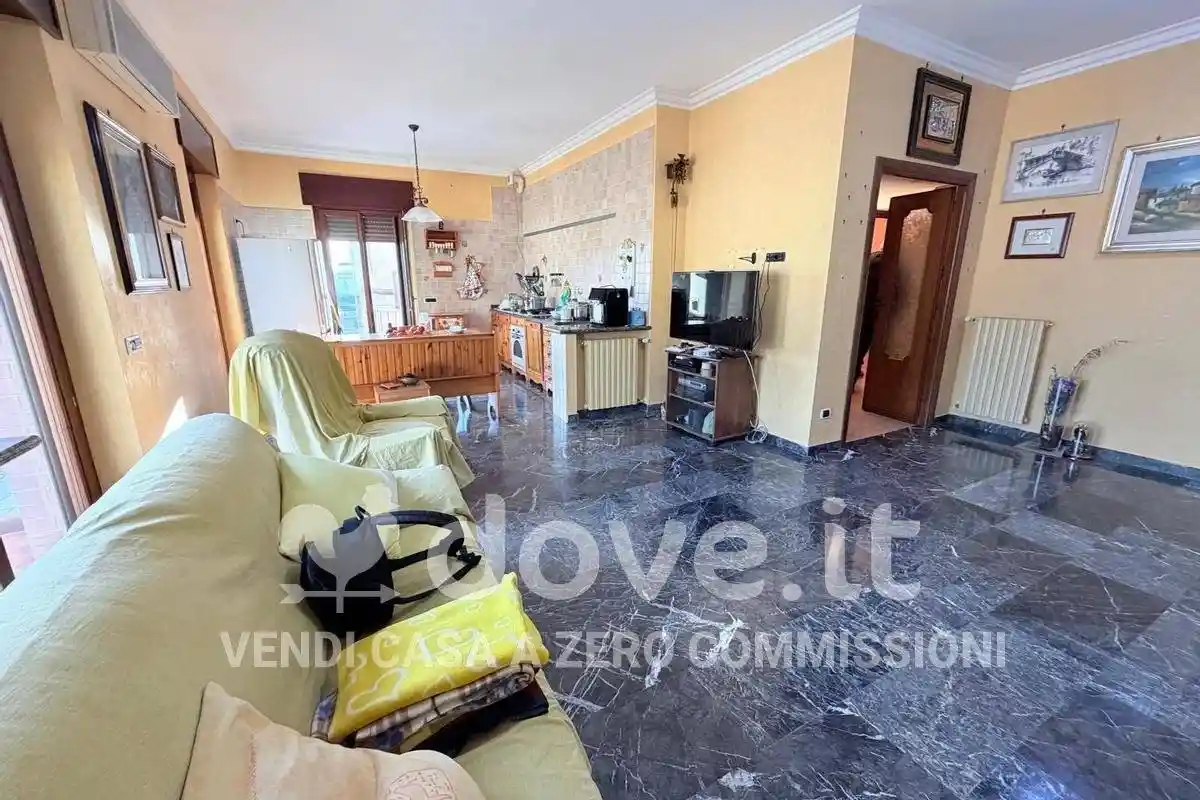 Appartamento in vendita a Roma