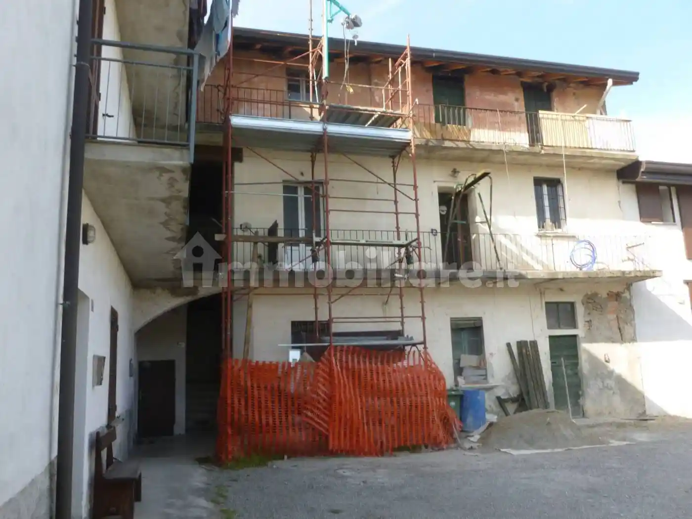 Appartamento in vendita a Lambrugo