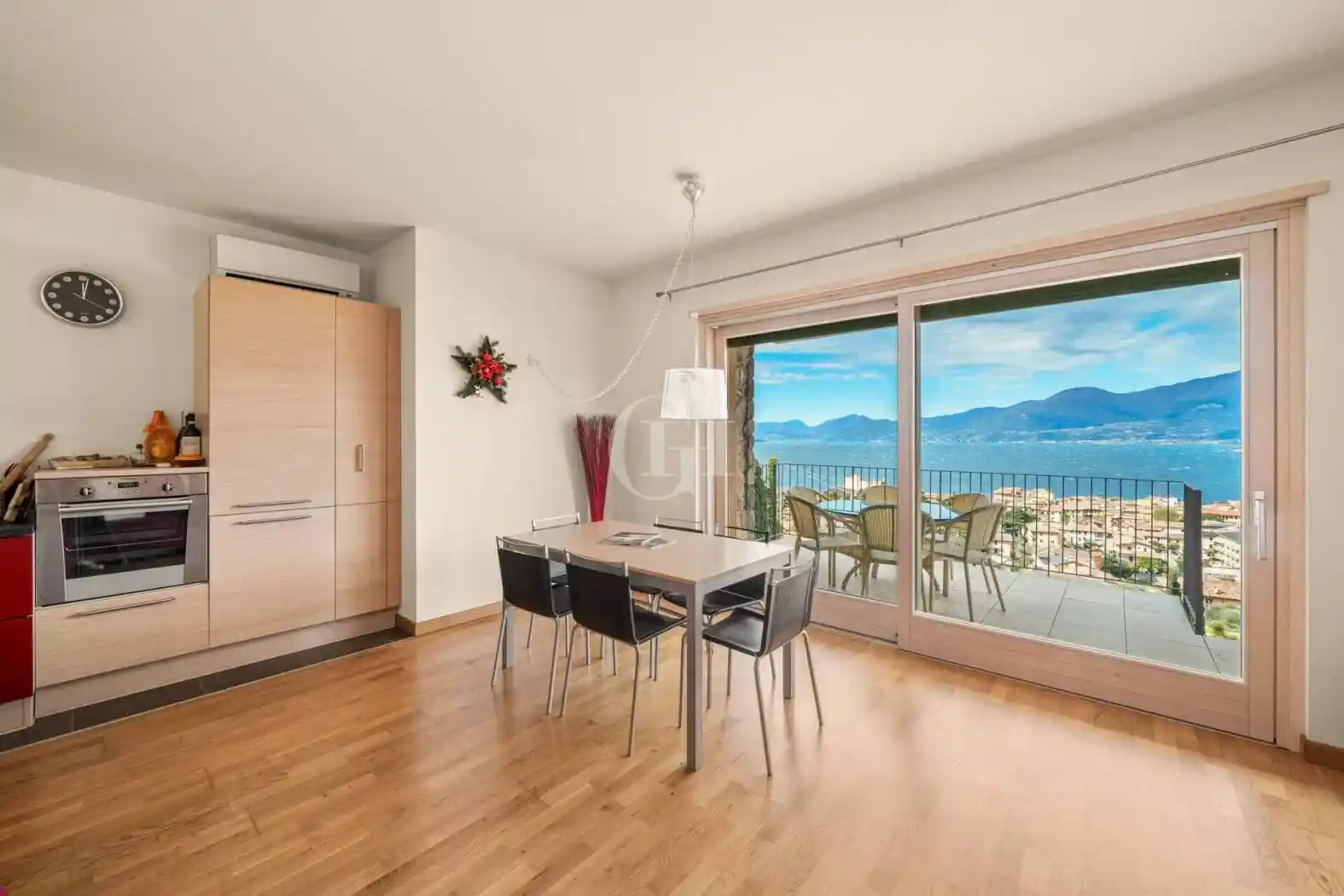 Appartamento in vendita a Torri del Benaco