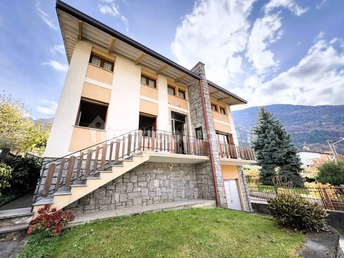 Villa in vendita a Talamona