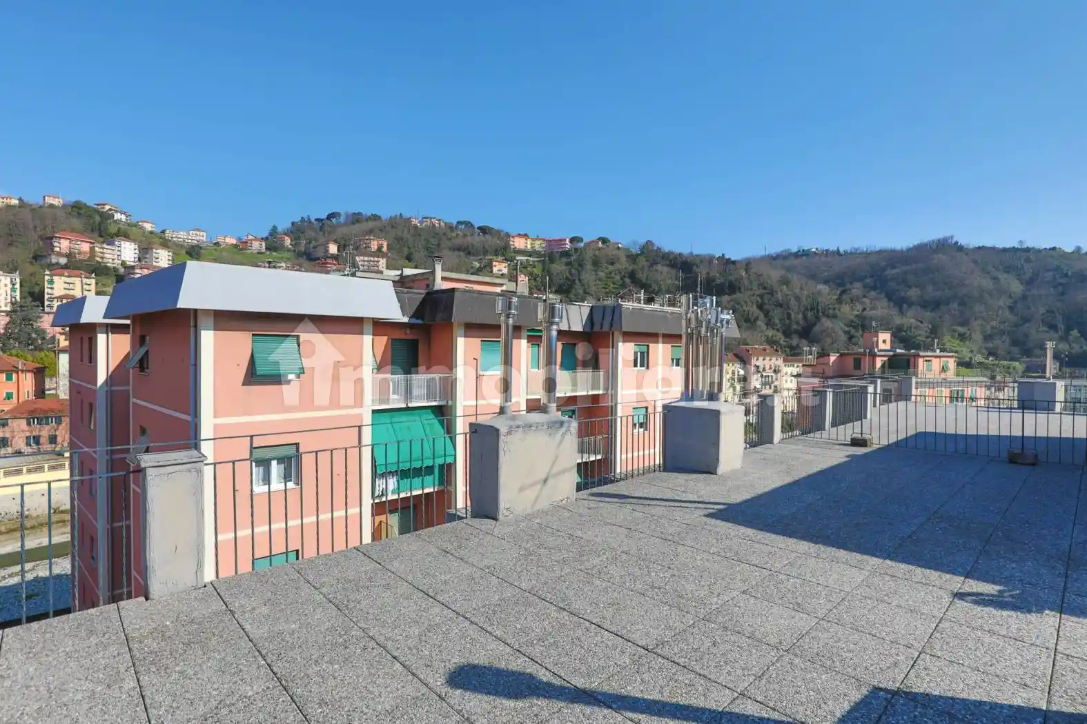 Appartamento in vendita a Genova