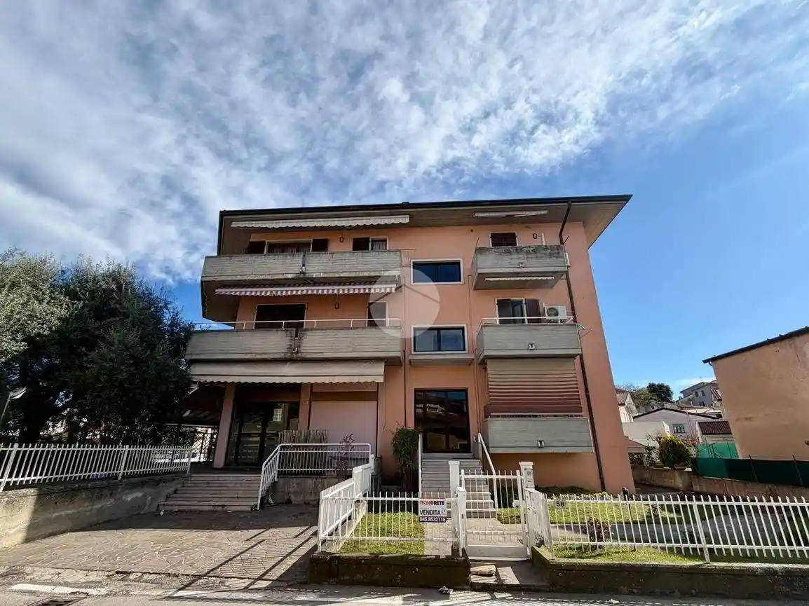 Appartamento in vendita a Castelnuovo del Garda