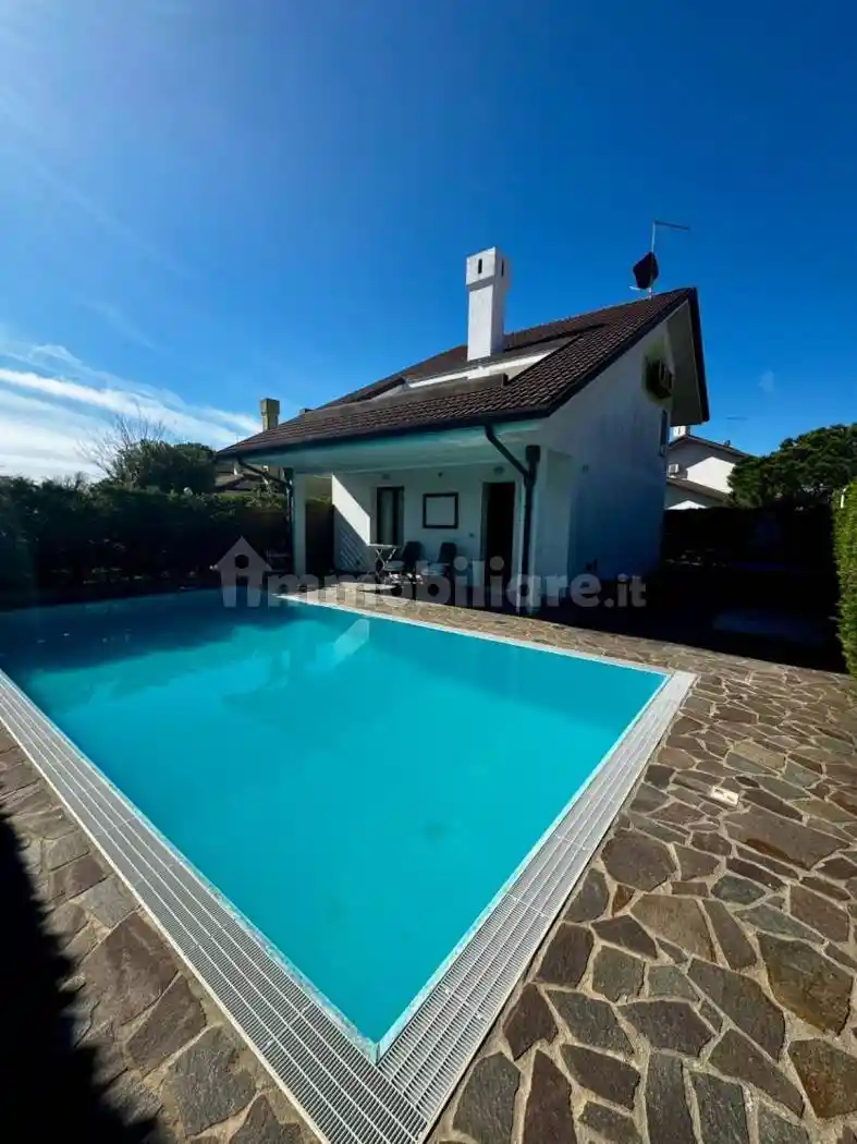 Villa in vendita a Rosolina