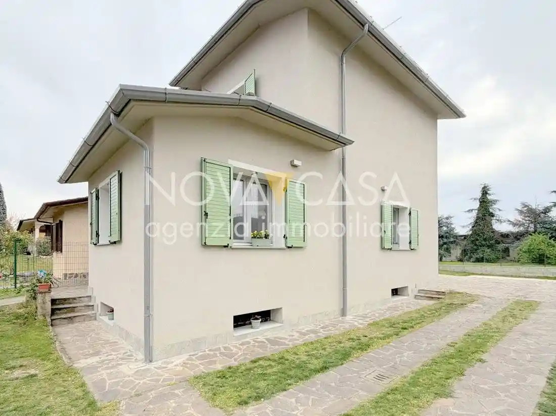 Villa in vendita a Soresina