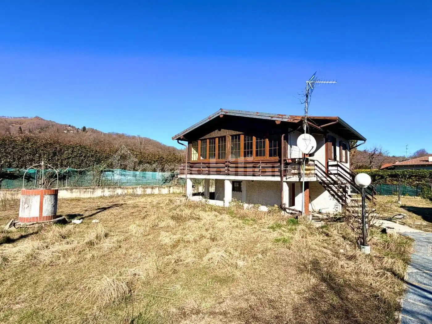 Villa in vendita a Nebbiuno