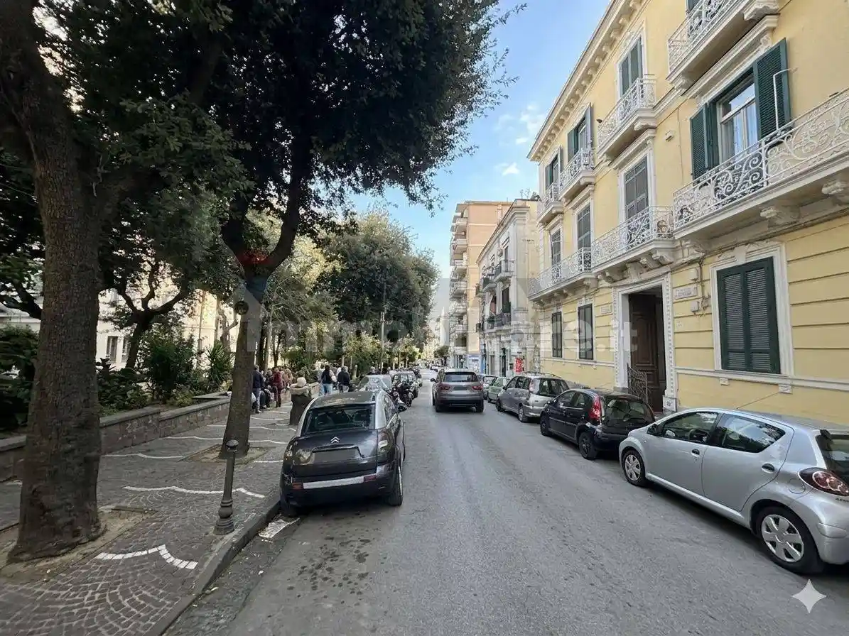 Appartamento in affitto a Napoli