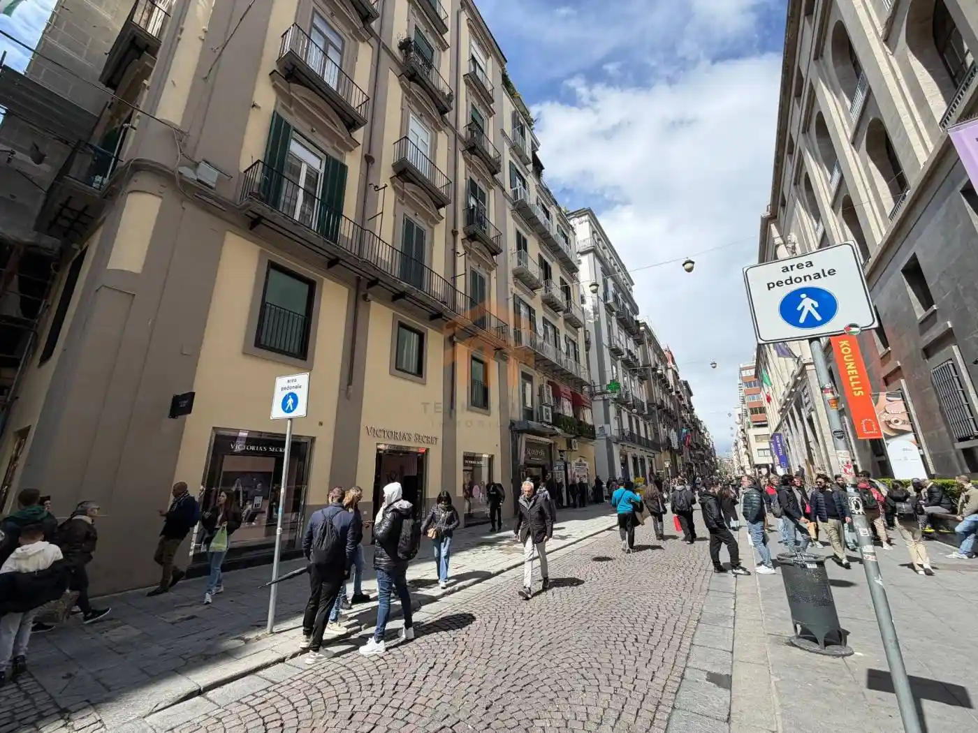 Appartamento in vendita a Napoli