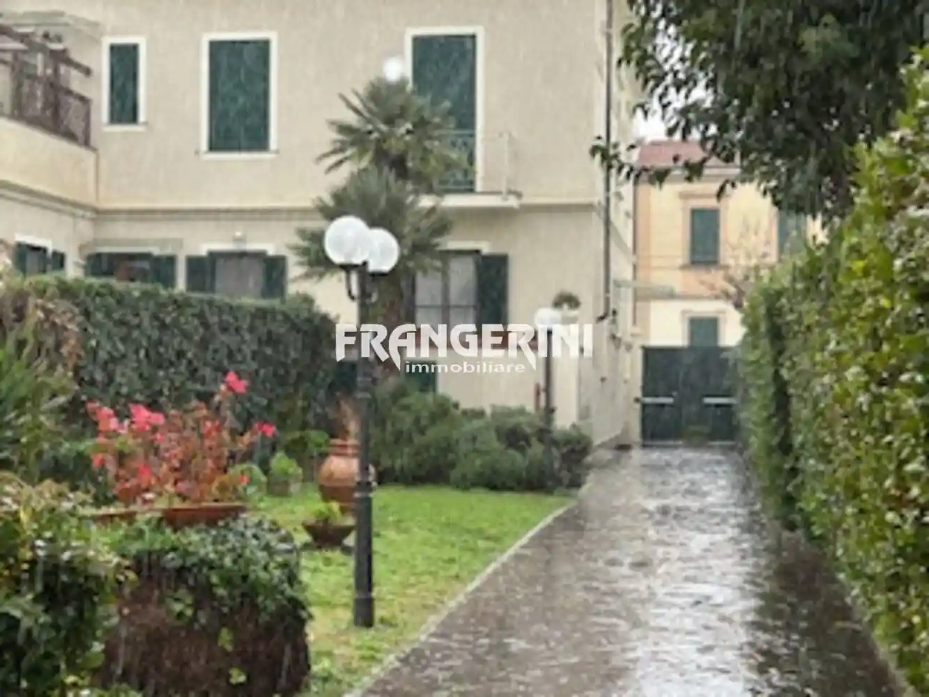 Appartamento in vendita a Livorno