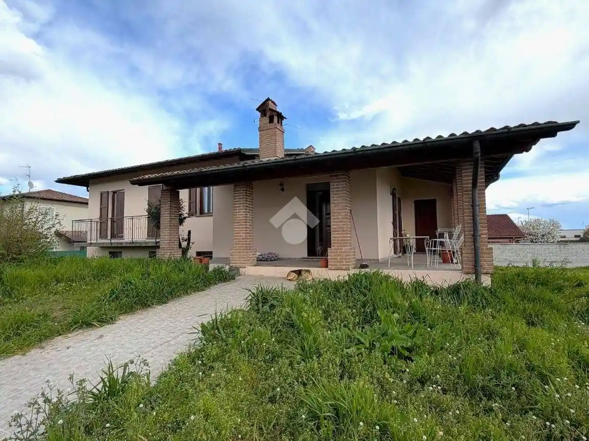 Villa in vendita a Borgo San Giacomo