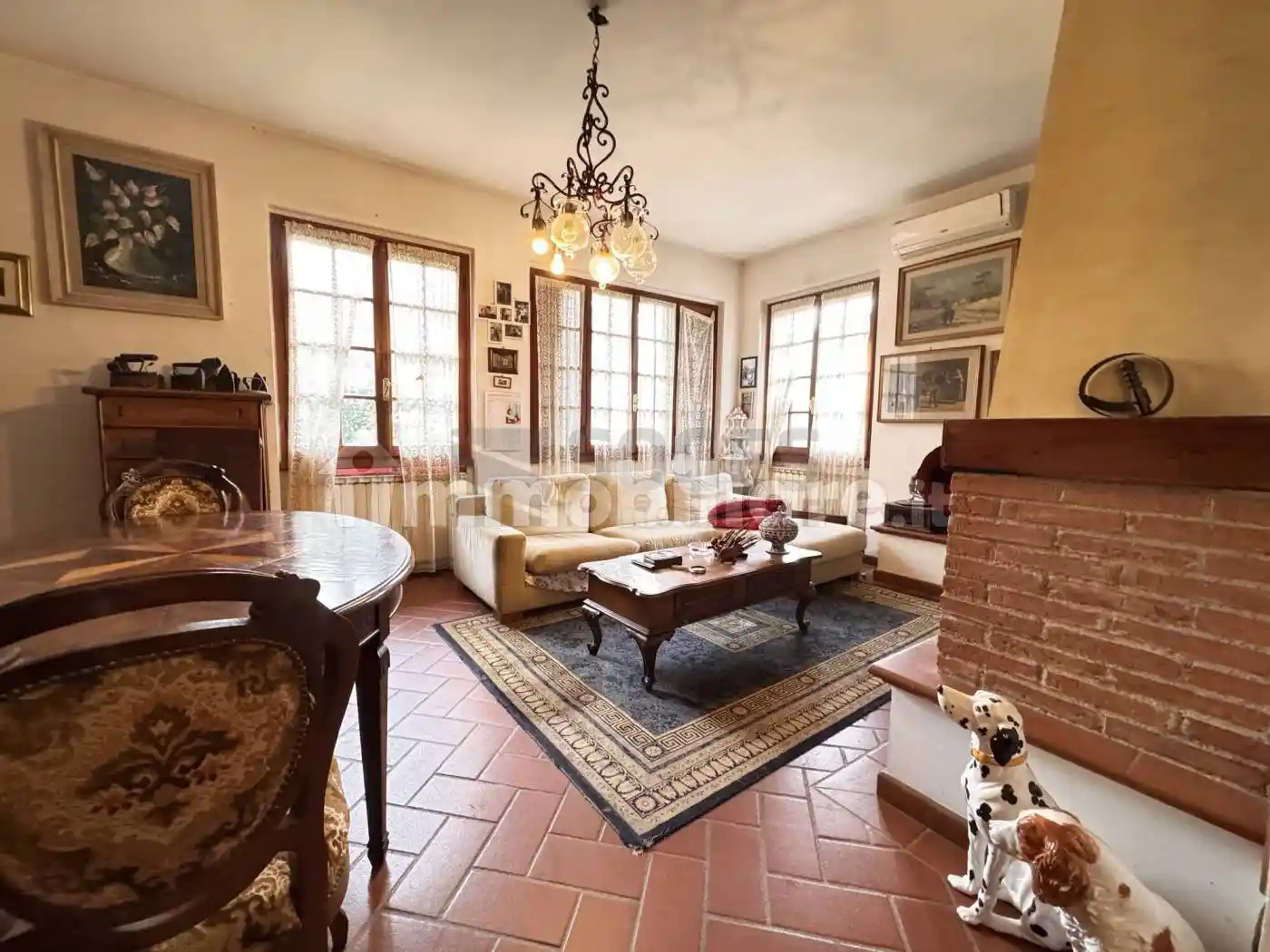 Villa in vendita a Reggello