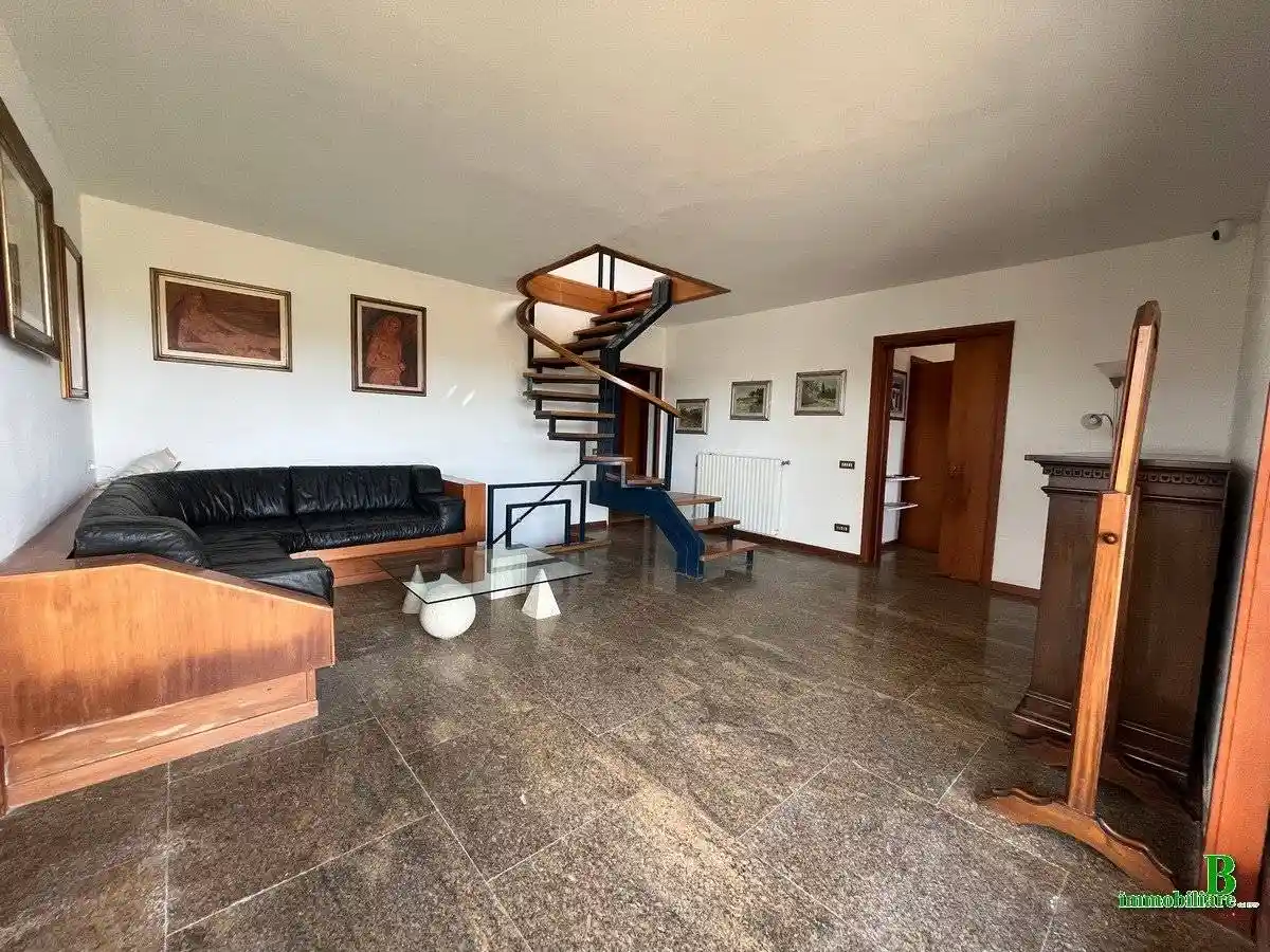 Villa in vendita a Camaiore