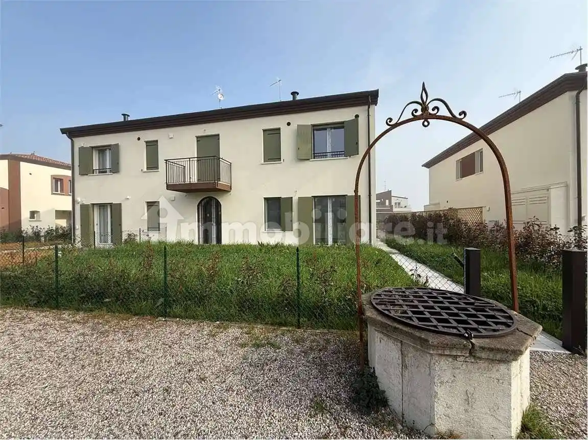 Villa in vendita a Ferrara