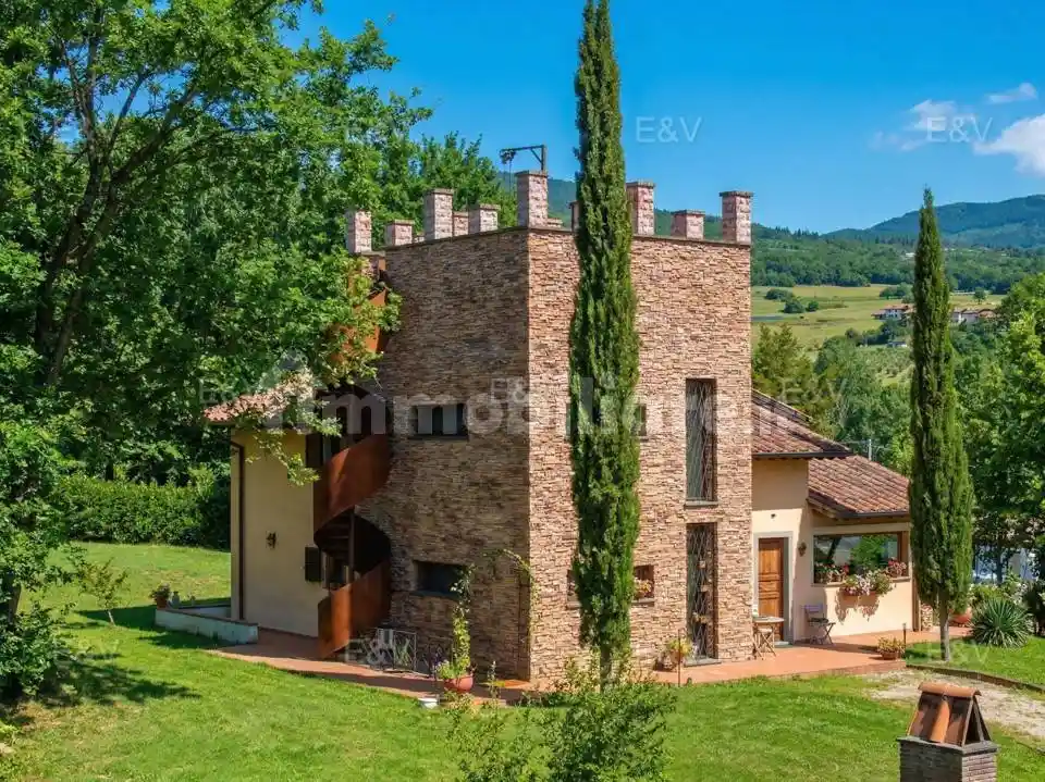 Villa in vendita a Bibbiena