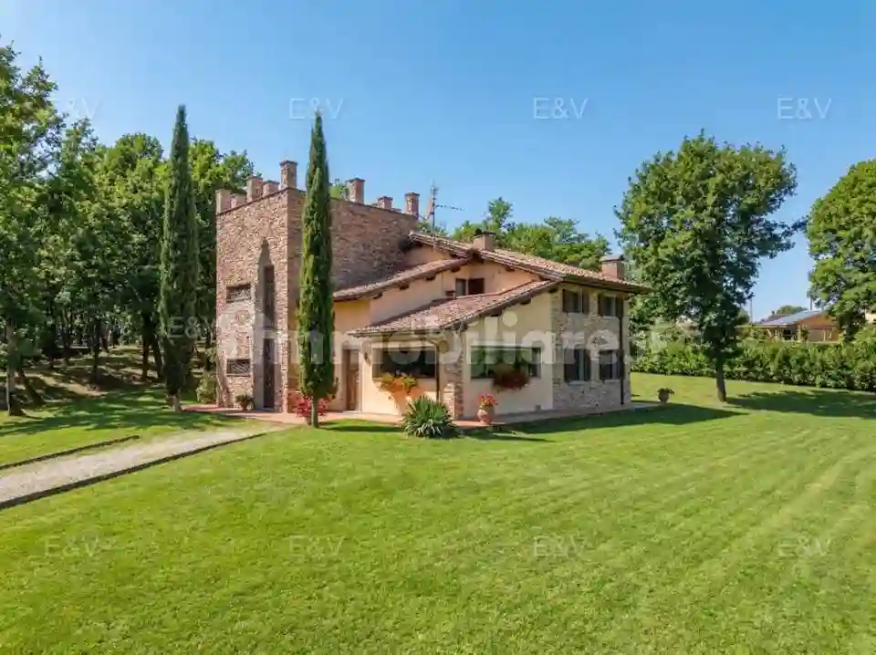 Villa - foto 2