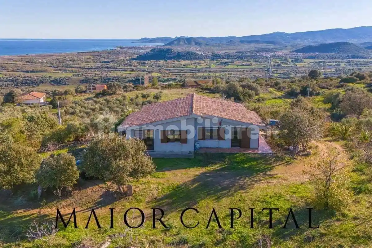 Villa in vendita a Posada