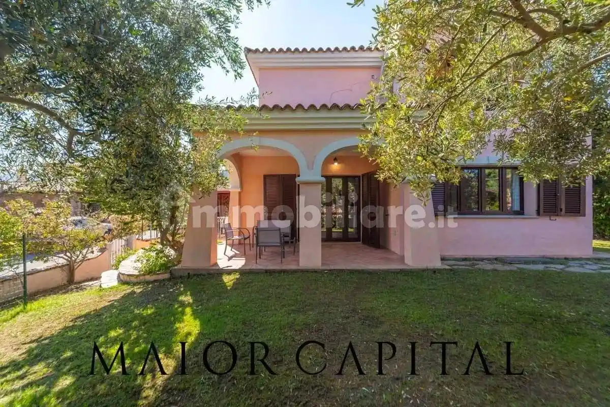Casa indipendente in vendita a San Teodoro