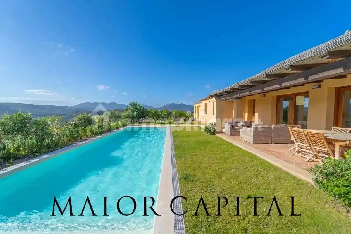 Villa in vendita a Olbia