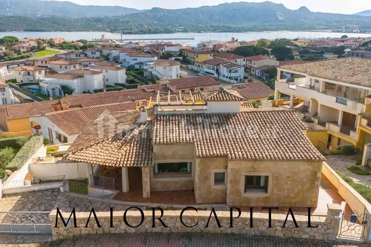 Villa in vendita a Arzachena