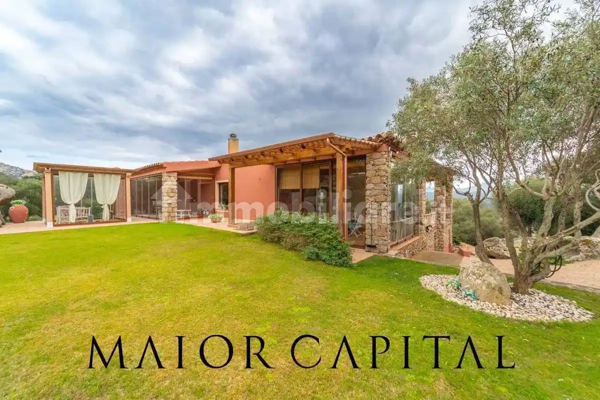Villa in vendita a Arzachena